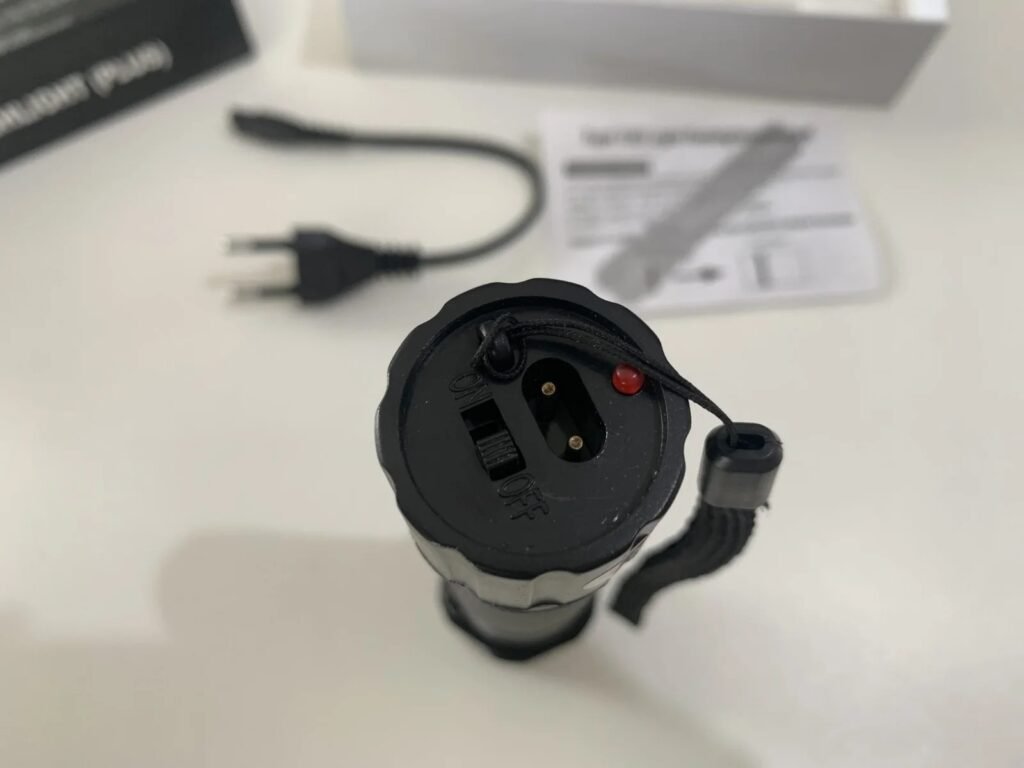Lampe de Poche Sécurité Multifonction – Compacte -