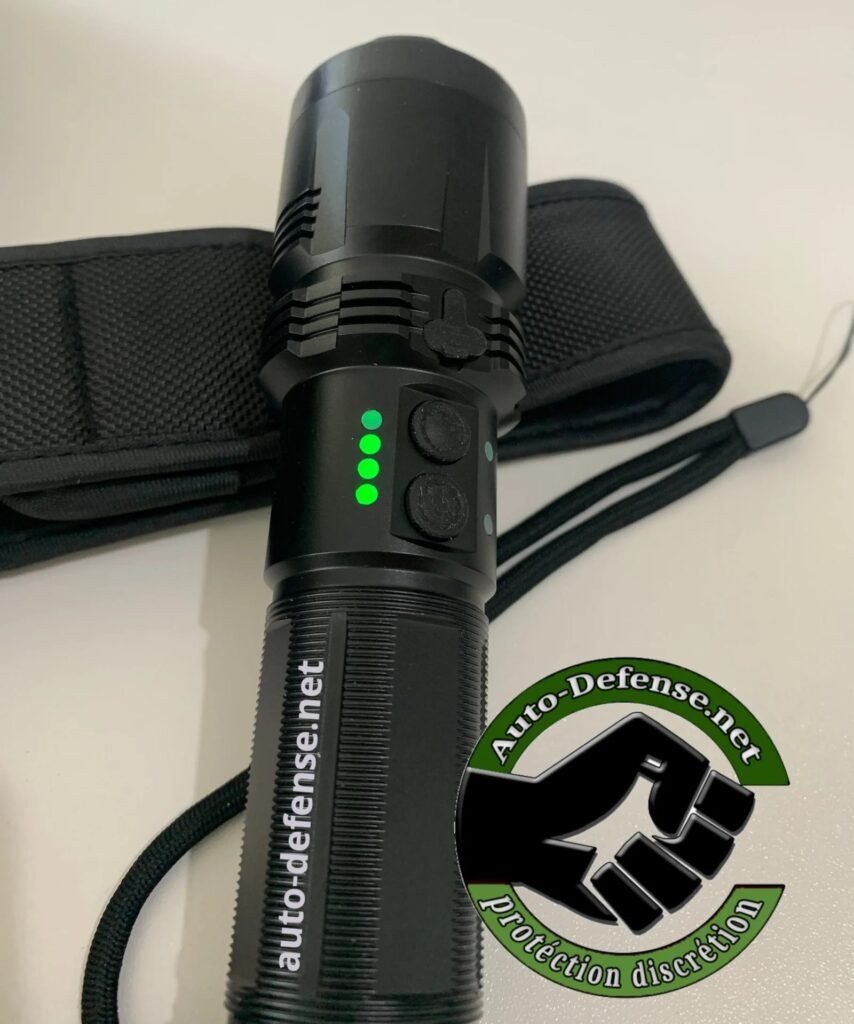 Lampe de Poche super Puissante – Portée 216 Mètres Auto-Défense