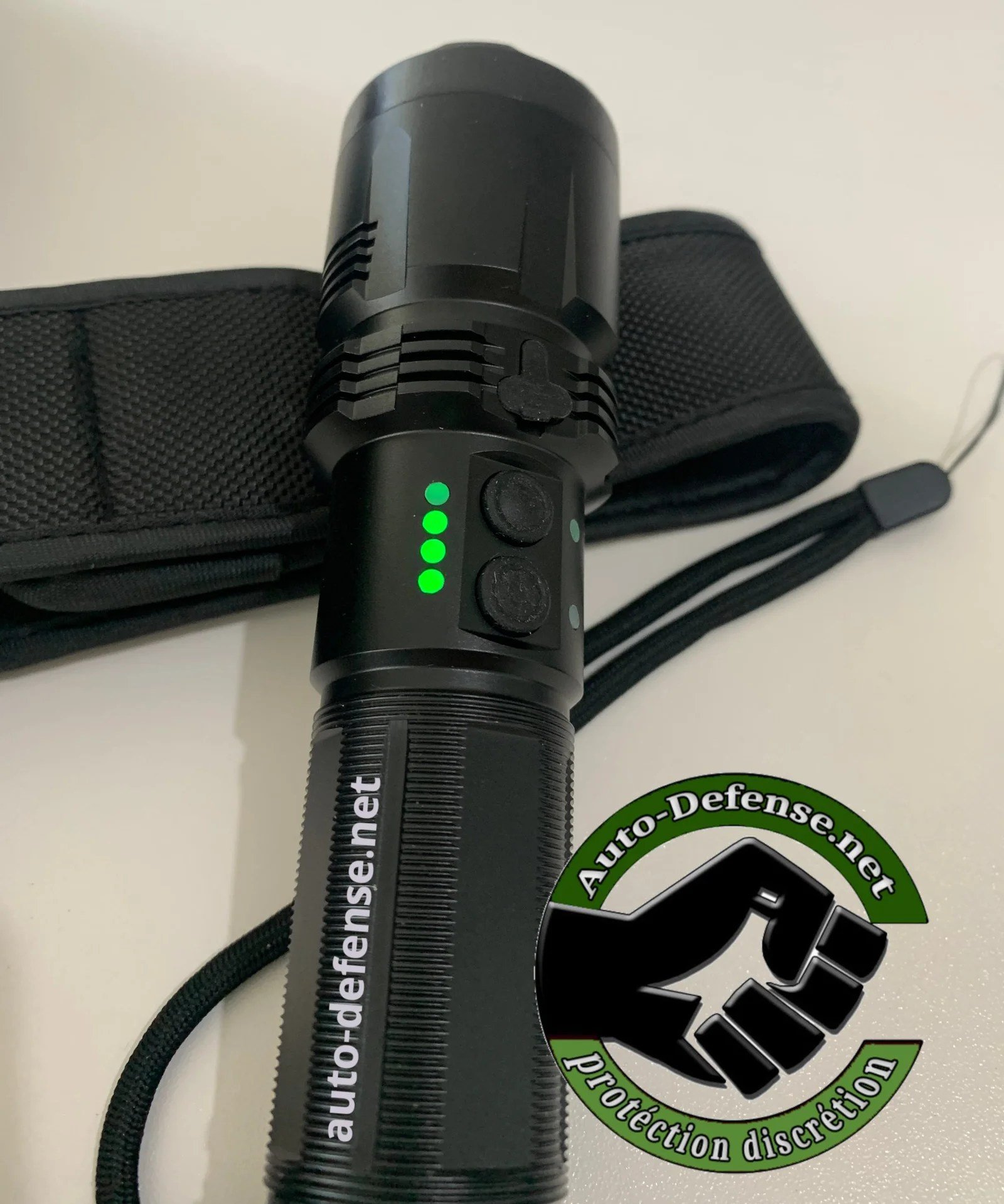 Lampe de Poche super Puissante – Portée 216 Mètres Auto-Défense – Image 11