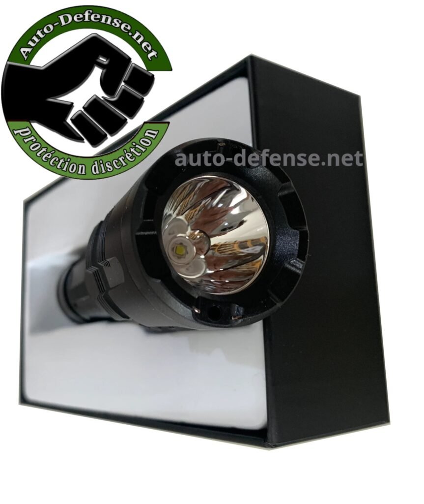 Lampe de Poche super Puissante – Portée 216 Mètres Auto-Défense